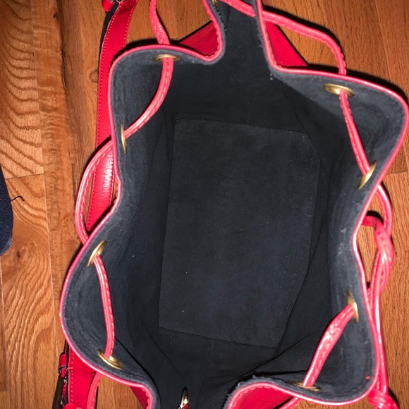 Louis Vuitton Red Epi Noe Bag - Picture 6 of 17